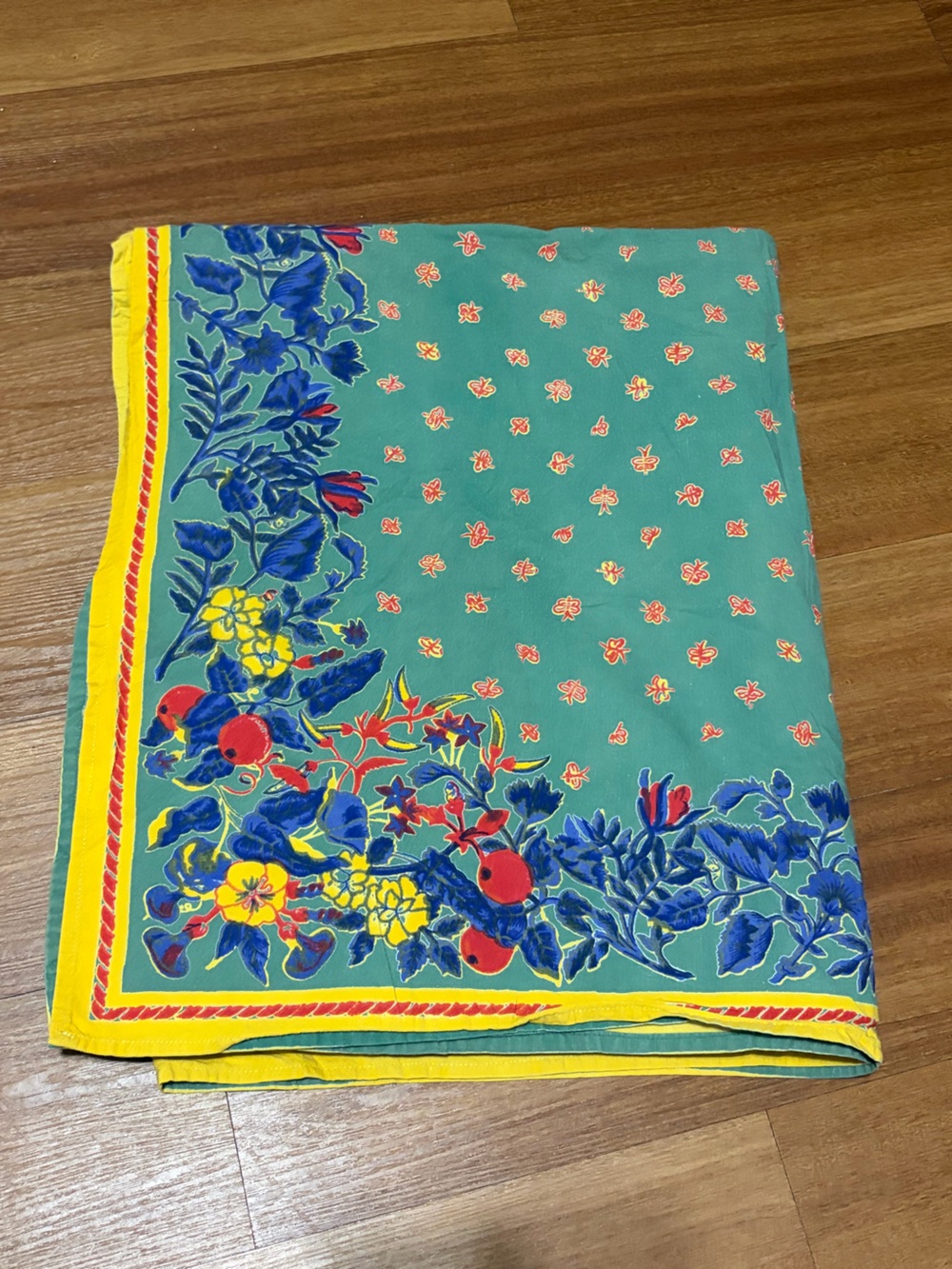 Williams Sonoma PROVENCE Tablecloth FRENCH COUNTRY Floral 66x84” 100% Cotton